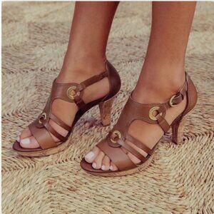 Harper & West Karen Comfortable Sandal with Heels Brown Sz 9